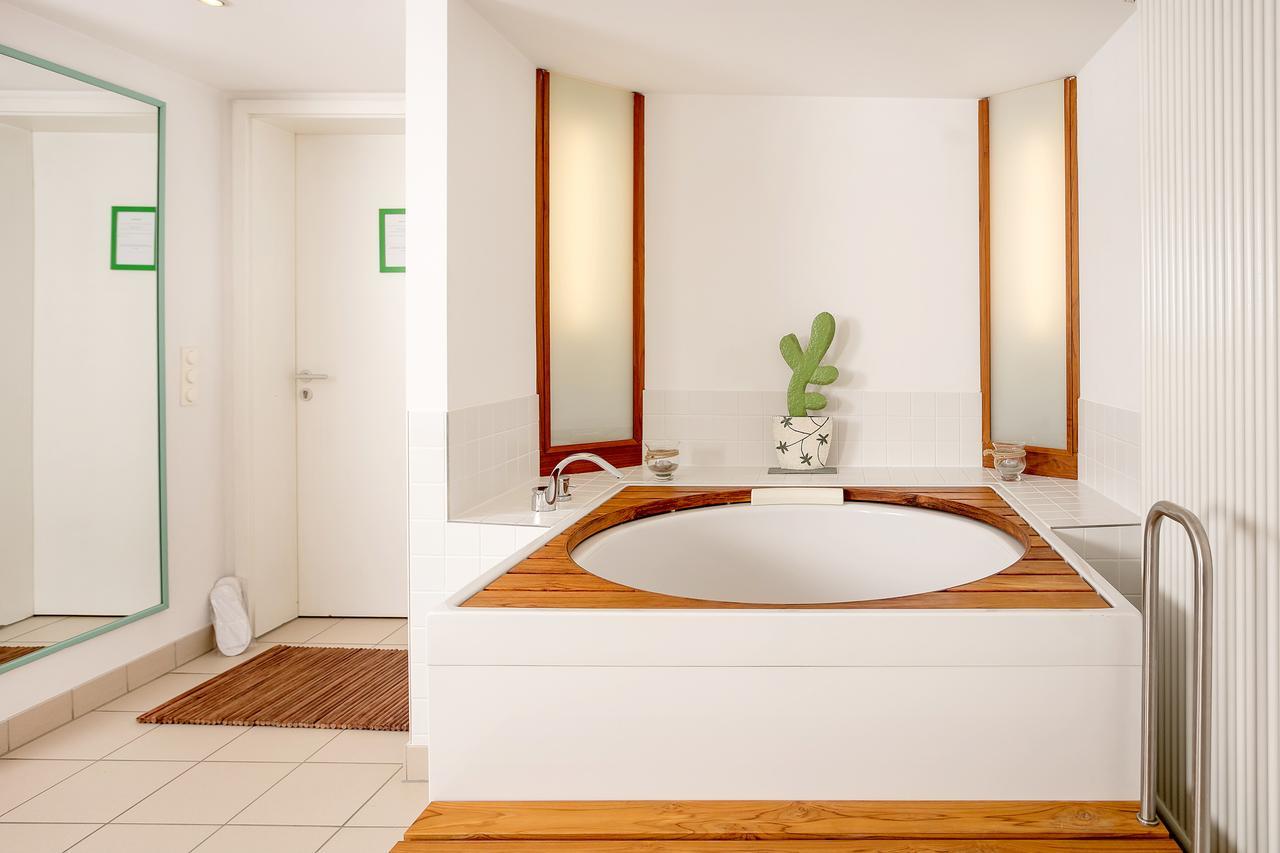 H.W.S. Hotel Der Wilde Schwan Загард Екстериор снимка